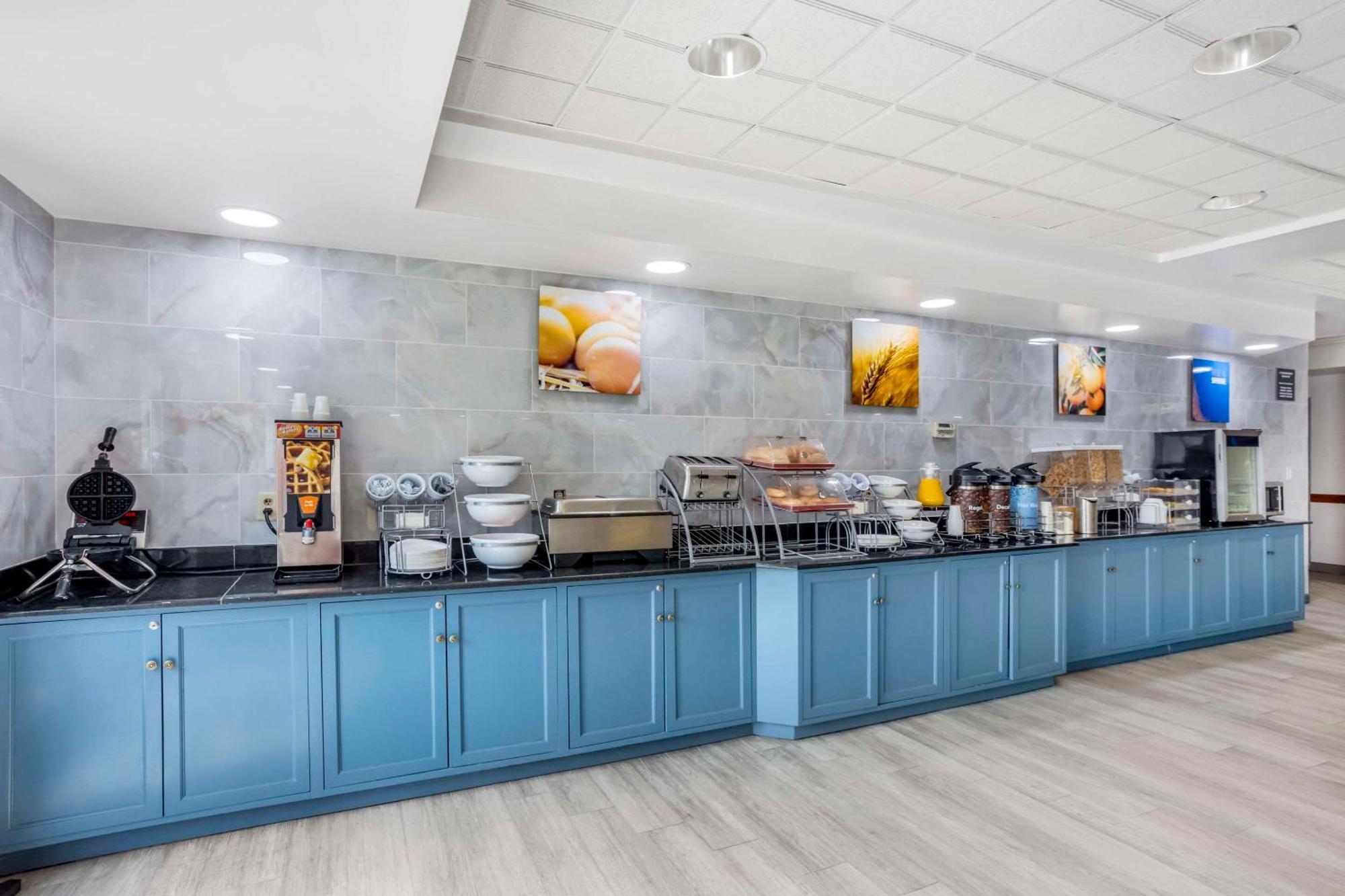 Comfort Inn & Suites Voorhees-Mt Laurel Екстериор снимка